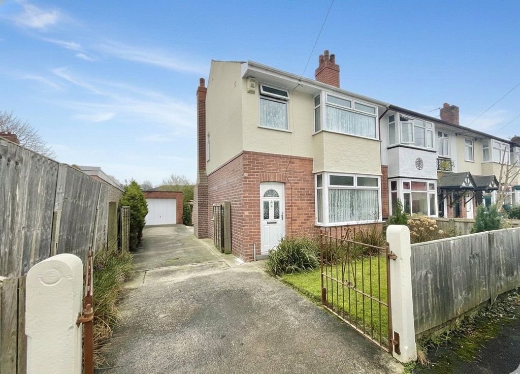 Property photo 1 of 18 Front