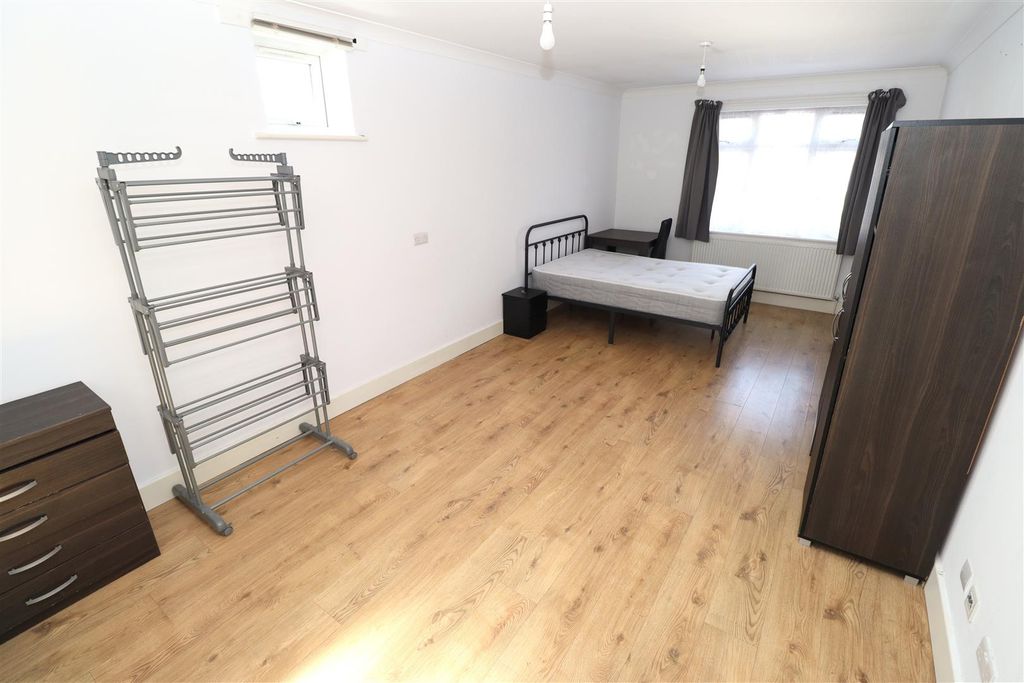 Property photo 1 of 11 Img_2506.Jpg