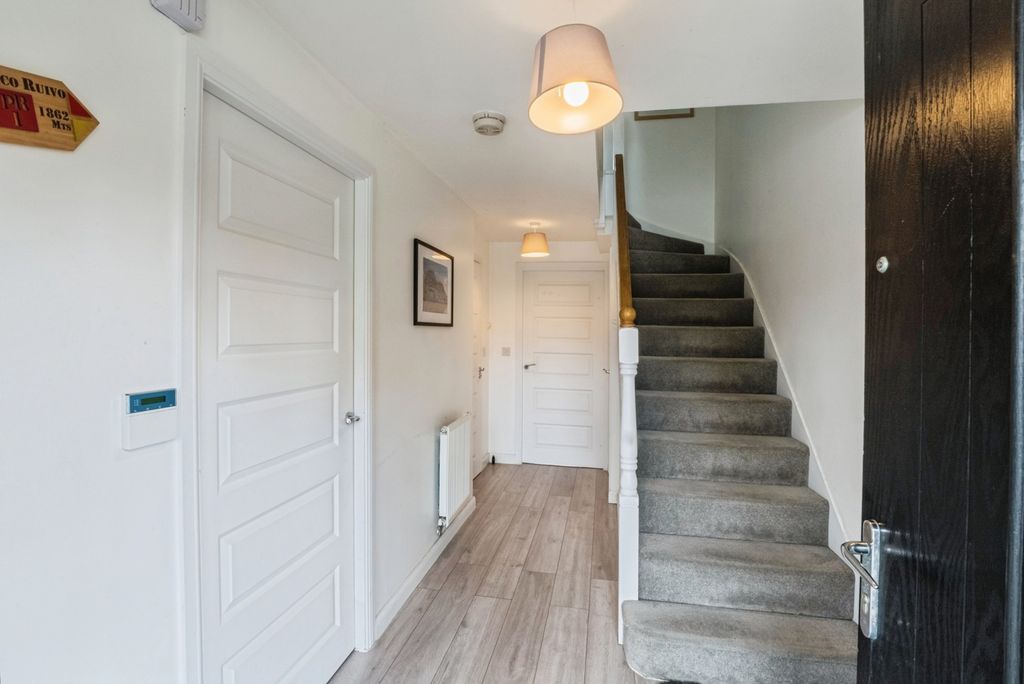 Property photo 2 of 19 Pbox-Img.Jpg