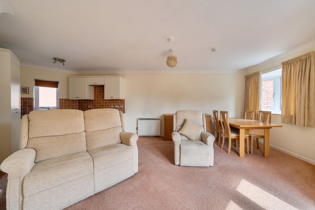 Property photo 3 of 12 Picture No. 17