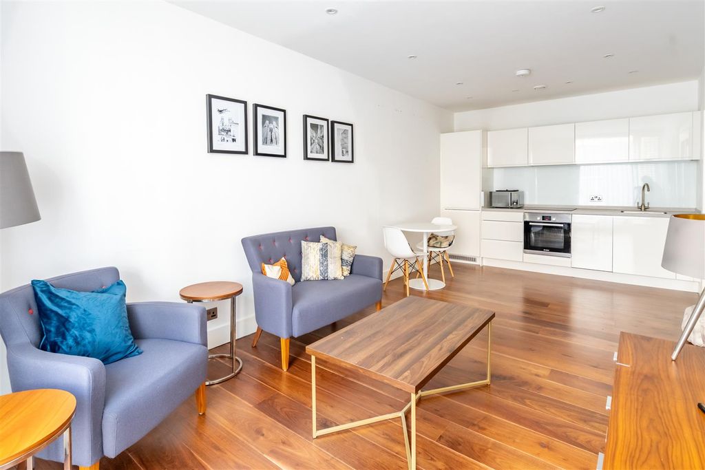 Property photo 2 of 9 7cc-2.Jpg