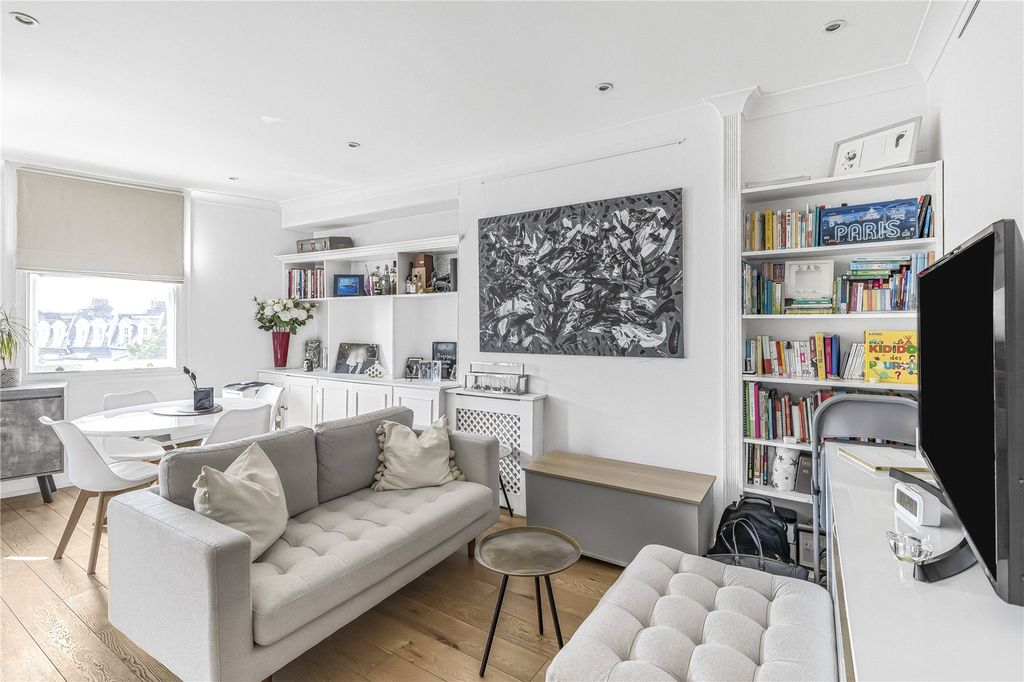 Property photo 2 of 15 Picture No. 04