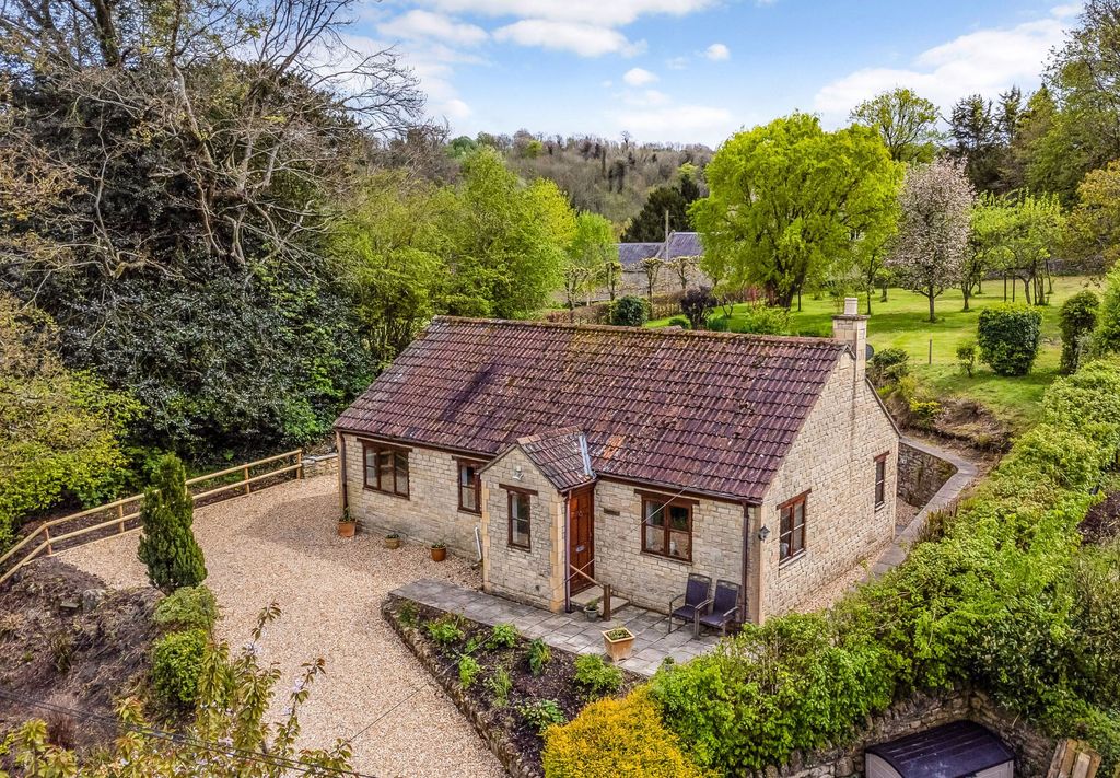 Property photo 1 of 12