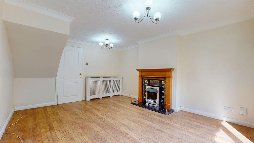 Property photo 3 of 11 04232025_230500.Jpg