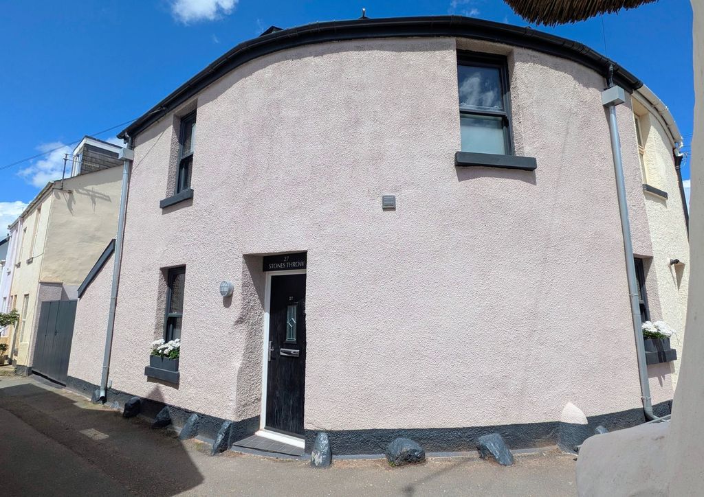 Property photo 1 of 25