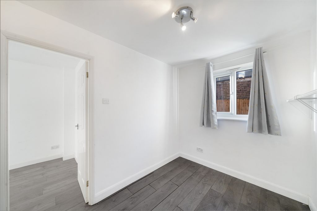 Property photo 3 of 15 Gallery