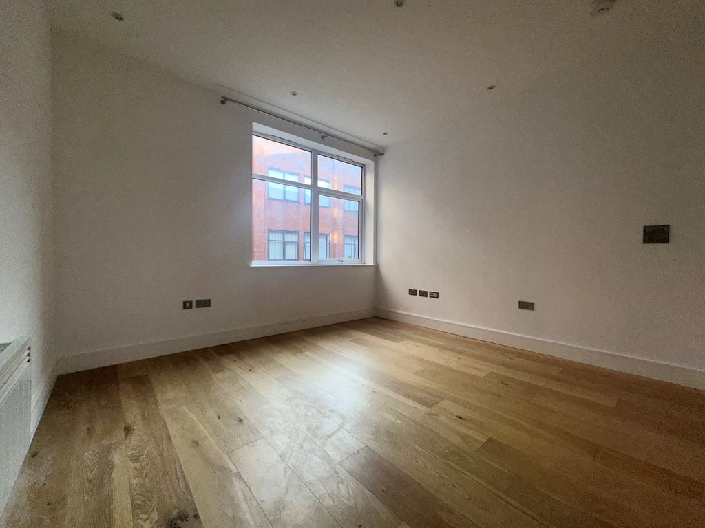 Property photo 3 of 5