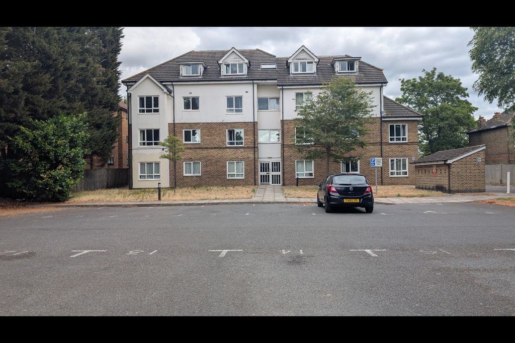 Property photo 1 of 1