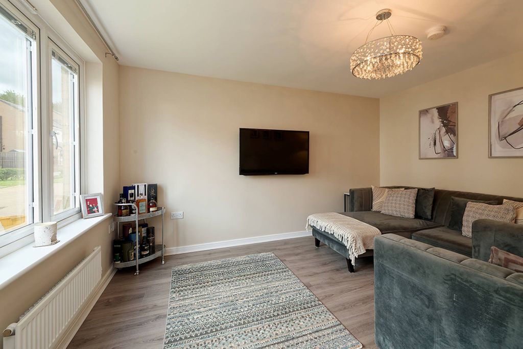 Property photo 3 of 30