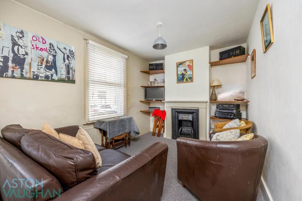 Property photo 2 of 19 4554833