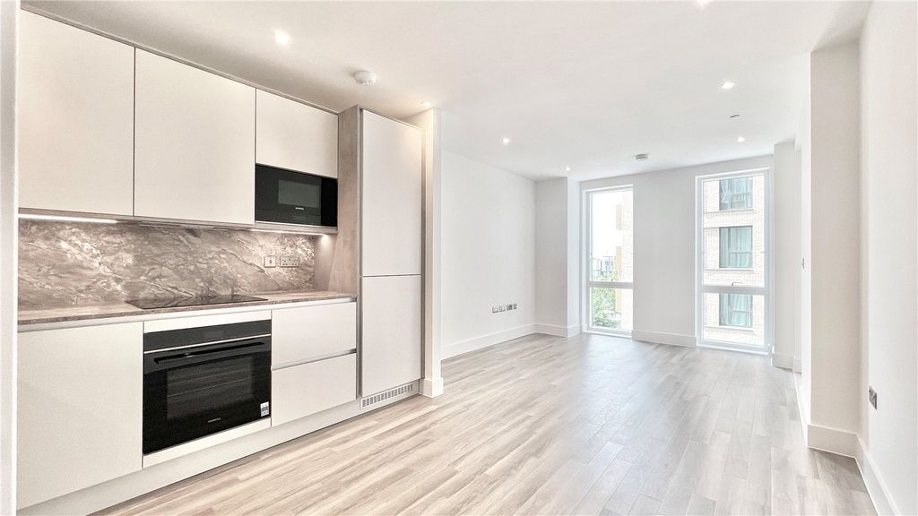 Property photo 2 of 14 Picture No. 03