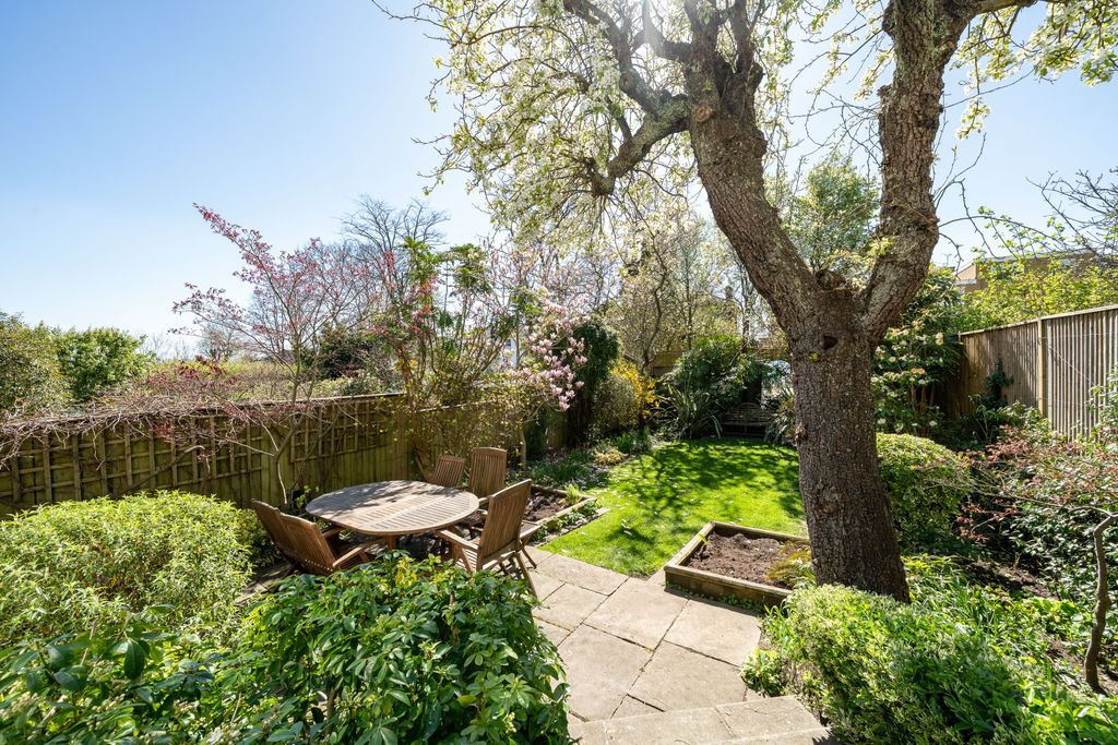 Property photo 3 of 13