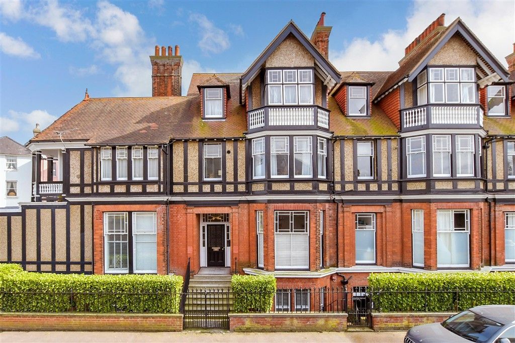 Property photo 3 of 10 External (Web)