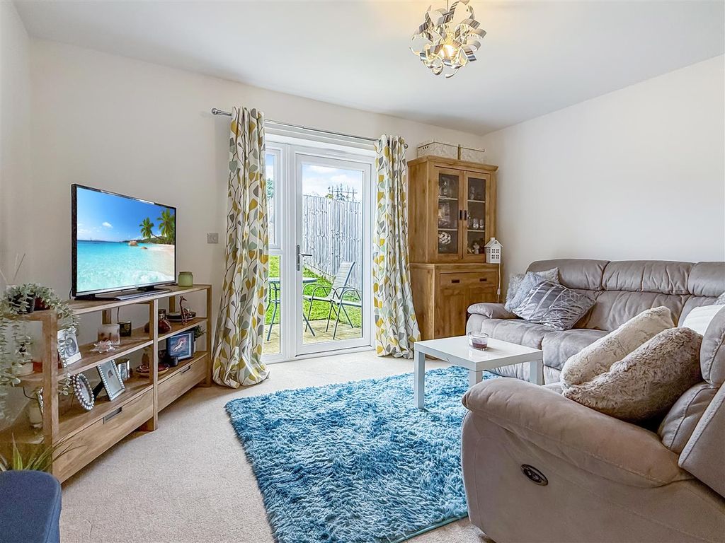 Property photo 2 of 12 Img_1329.Jpg