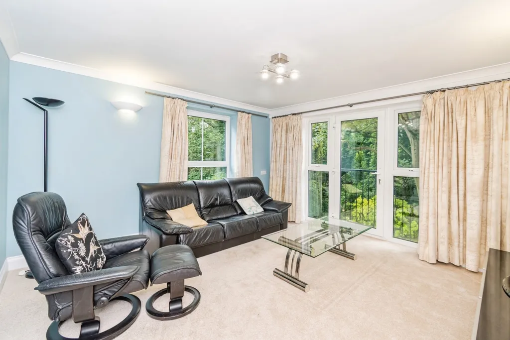 Apartment in Southampton - More