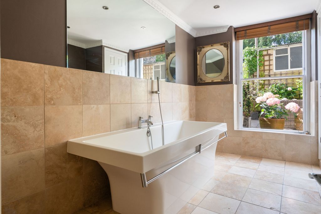 Additional image 17 of 3 bed flat for saleGreat Pulteney Street, Bath BA2