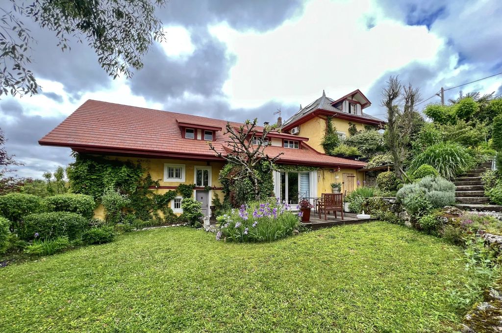 Property photo 1 of 24