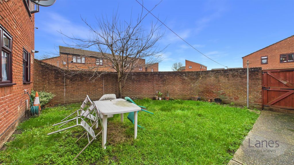 Property photo 2 of 10 Cam03457G0-Pr0040-Still007.Jpg