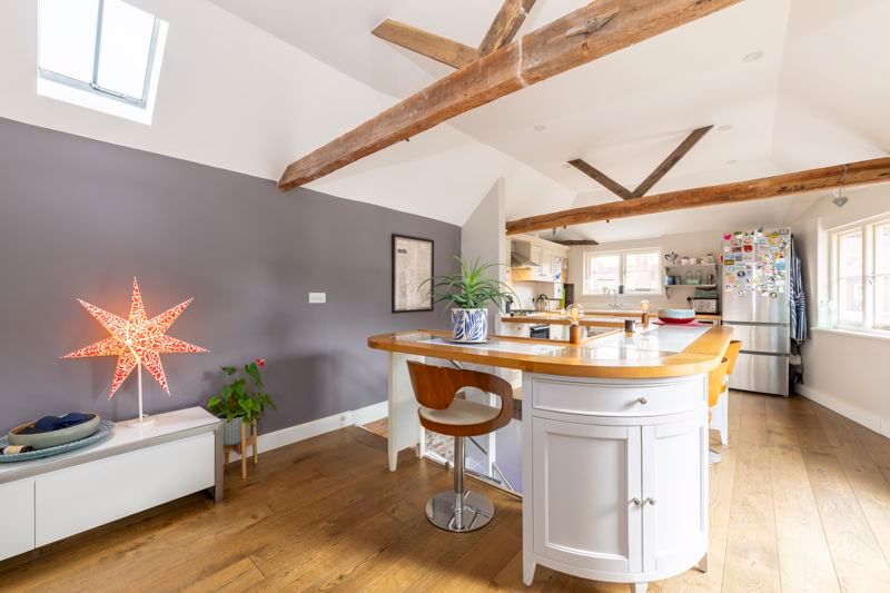 Property photo 2 of 20 Photo 7