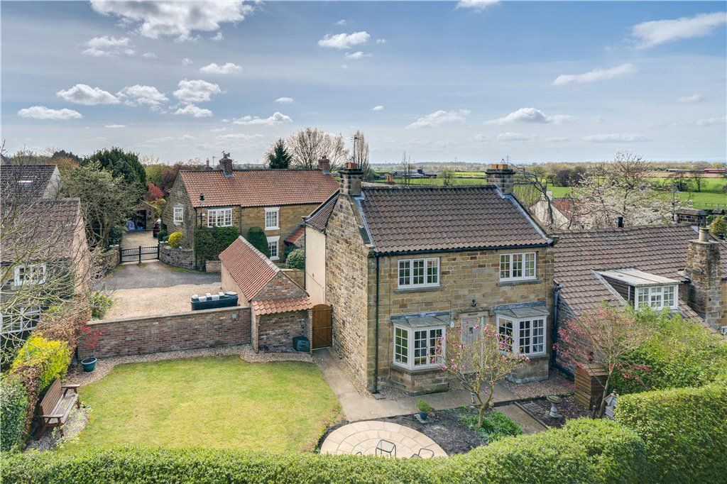 Property photo 1 of 16 Picture No. 02