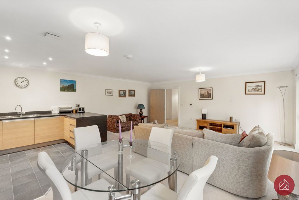 Additional image 7 of 2 bed flat for saleWalton Well Road, Oxford City OX2