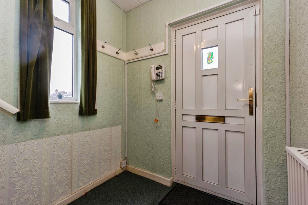 Property photo 2 of 35 Pbox-Img.Jpg