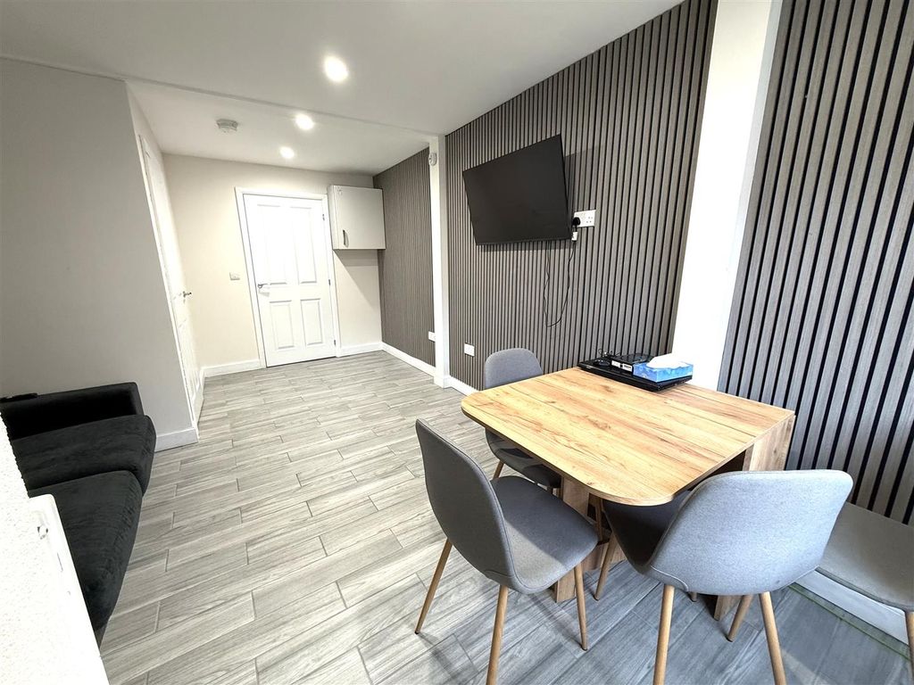 Property photo 3 of 19 53 Horse Lon.Jpeg