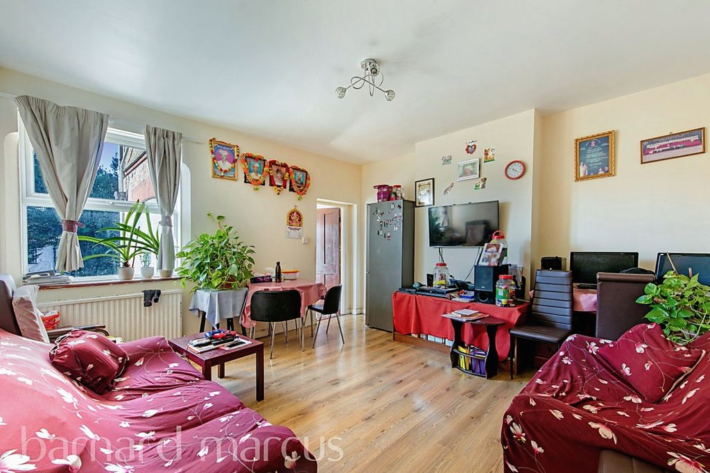 Property photo 2 of 7