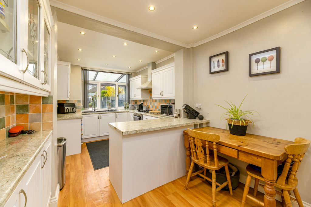 Property photo 3 of 33 13