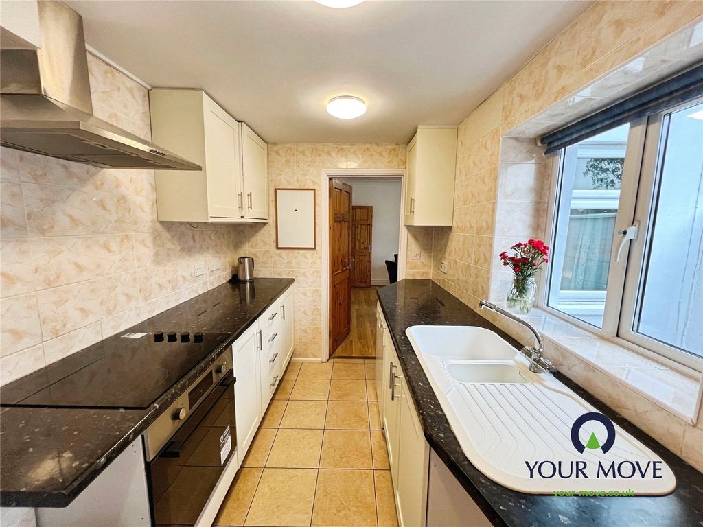 Property photo 2 of 16 Picture No. 05