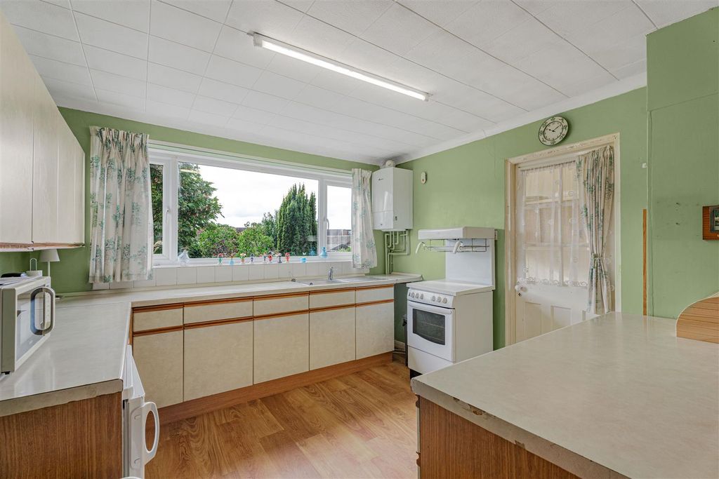Property photo 3 of 17 42_92414.Jpg