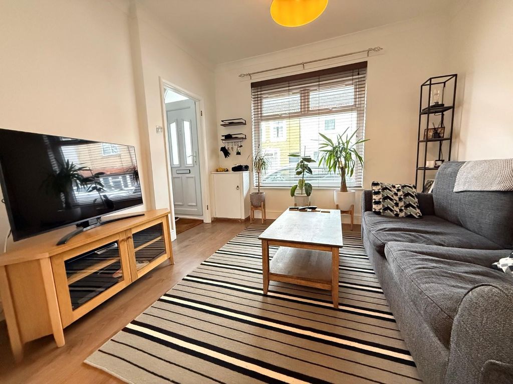 Property photo 3 of 12 5.Jpg