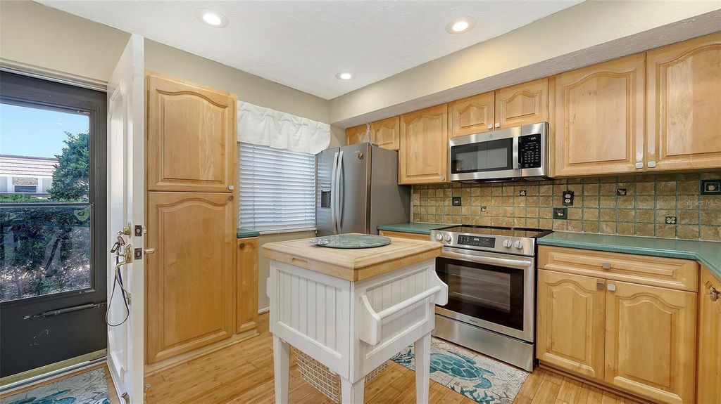 Property photo 3 of 19 <Alttext/>