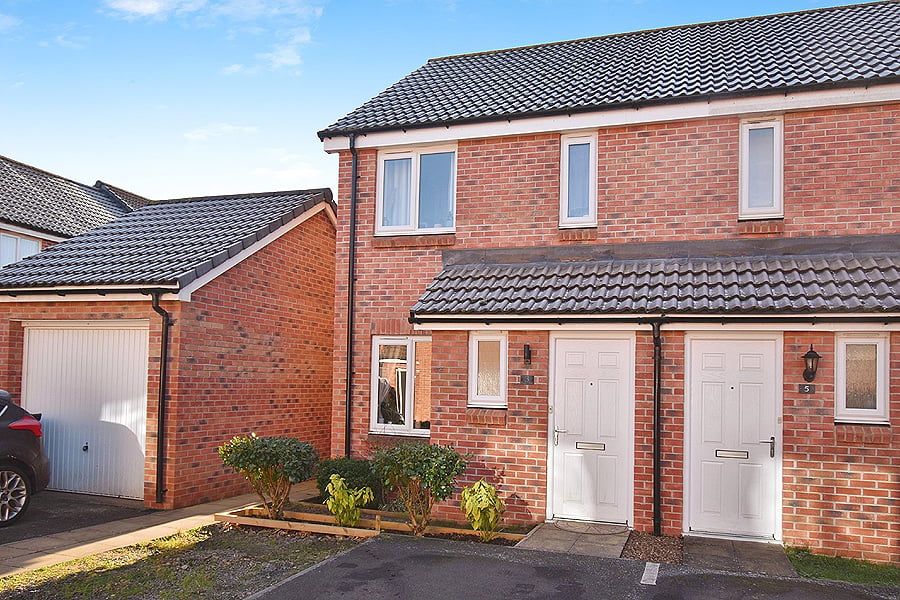 Property photo 1 of 10