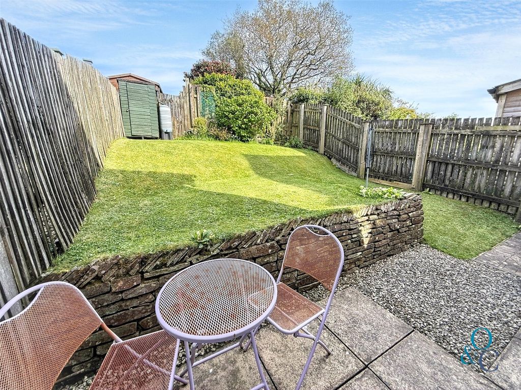 Property photo 2 of 12 Picture No. 02