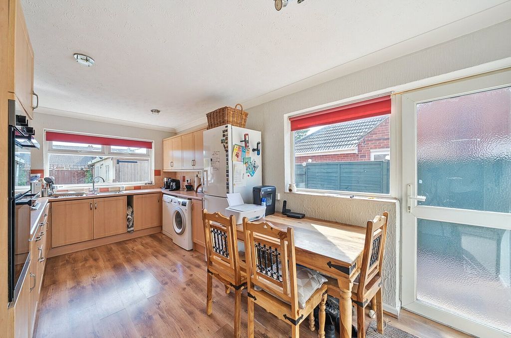 Property photo 3 of 14 Picture No. 05
