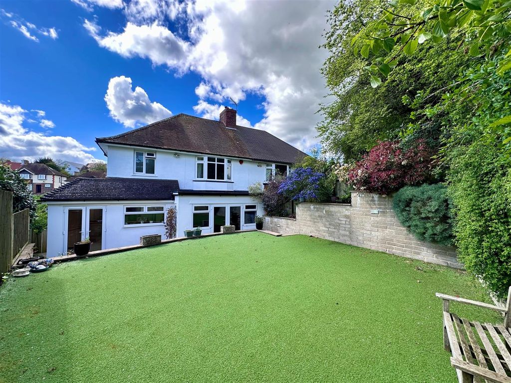 Property photo 3 of 16 Rear