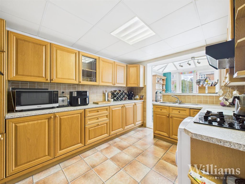 Property photo 2 of 17 Cam02861G0-Pr0474-Still007.Jpg