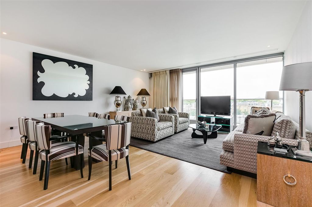 Property photo 1 of 16 Reception Room