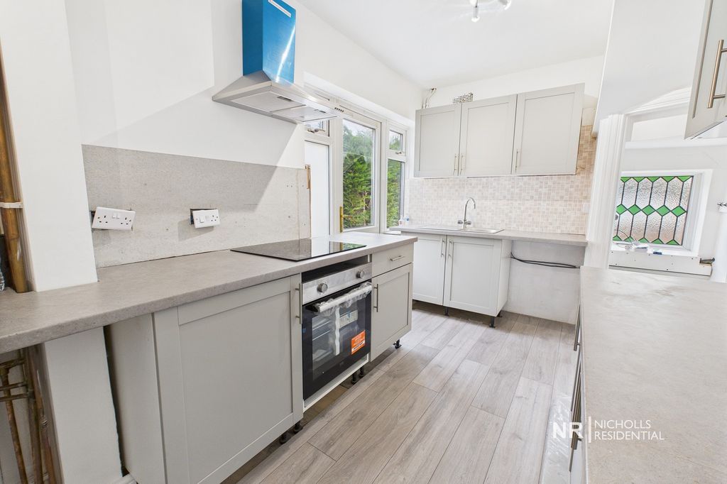 Property photo 2 of 13 Kitchen