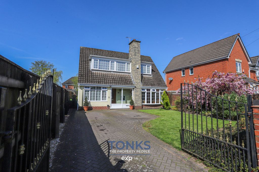 Property photo 2 of 24