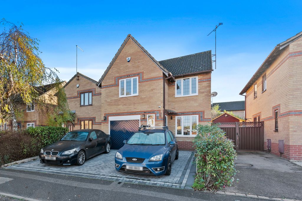 Property photo 2 of 25