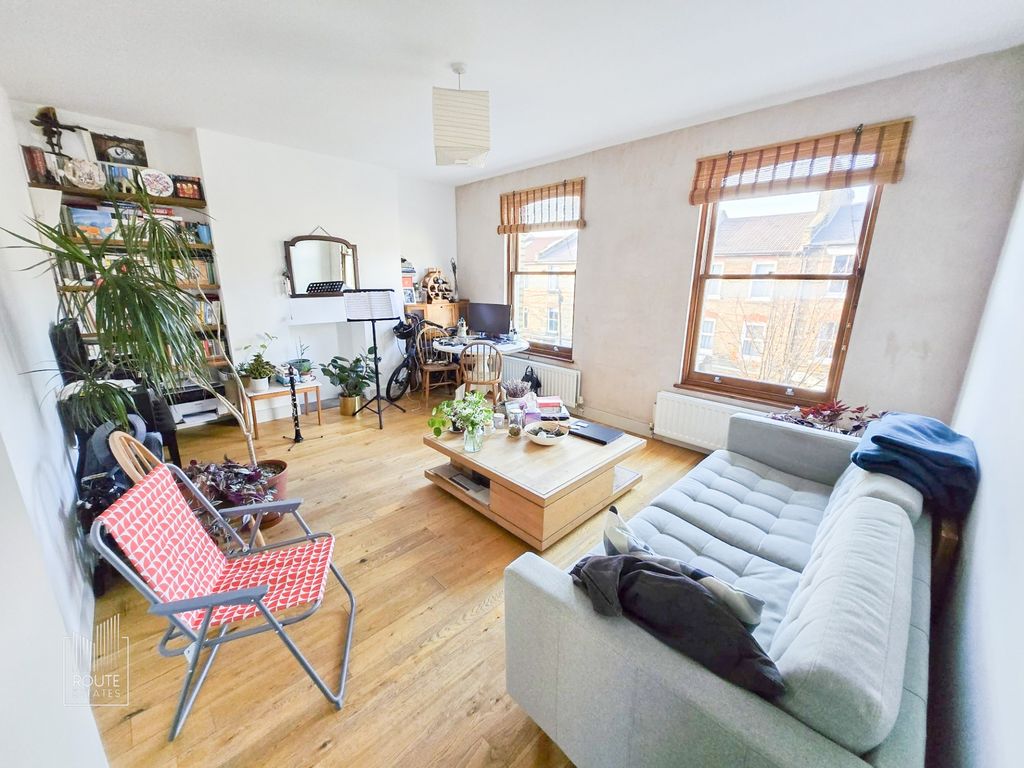 Property photo 1 of 13 Photo 10