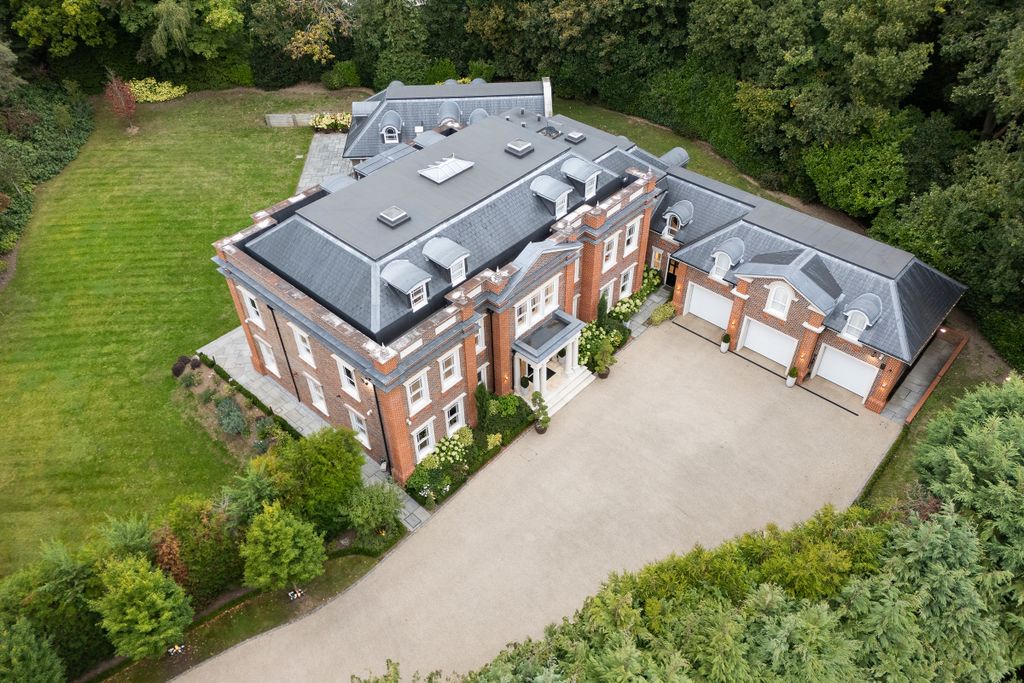 Property photo 3 of 20