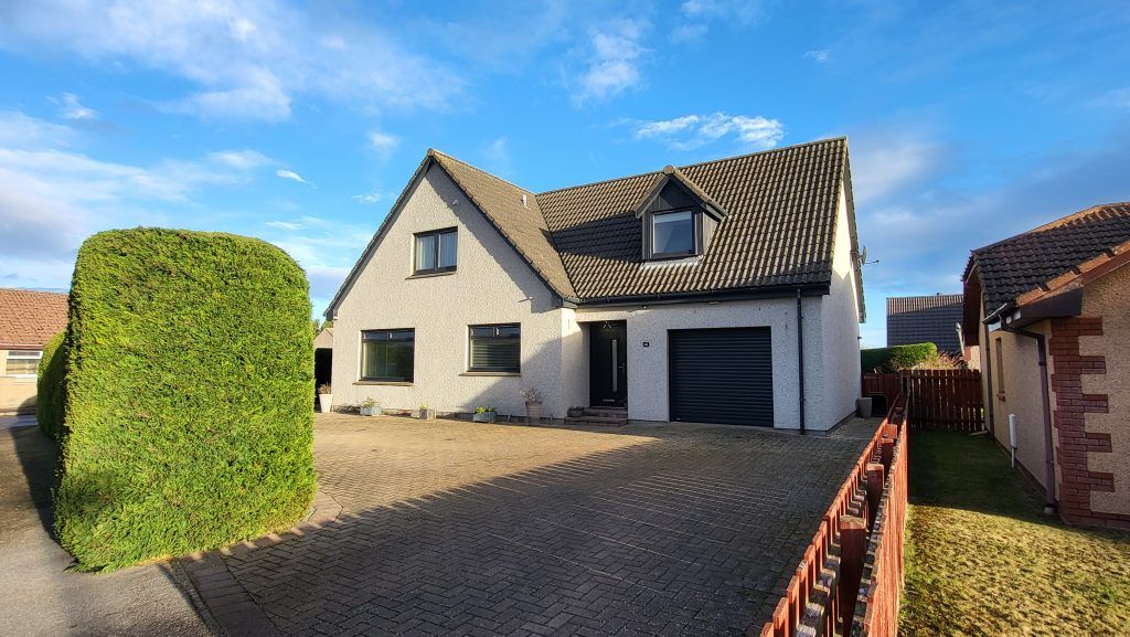 Property photo 1 of 37