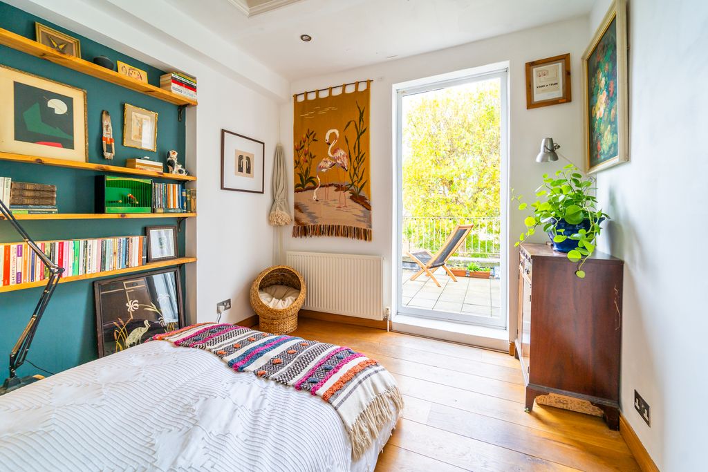 Property photo 2 of 12 Ndb09633