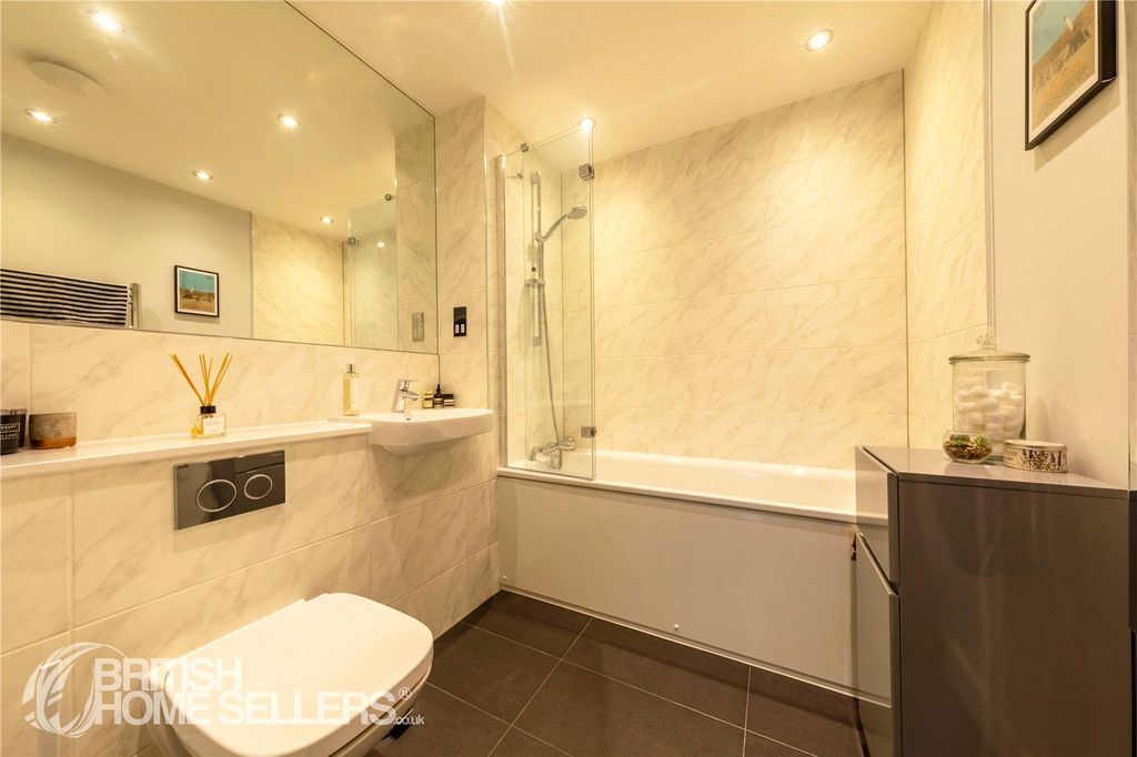 Additional image 10 of 3 bed flat for saleCampden Road, South Croydon CR2
