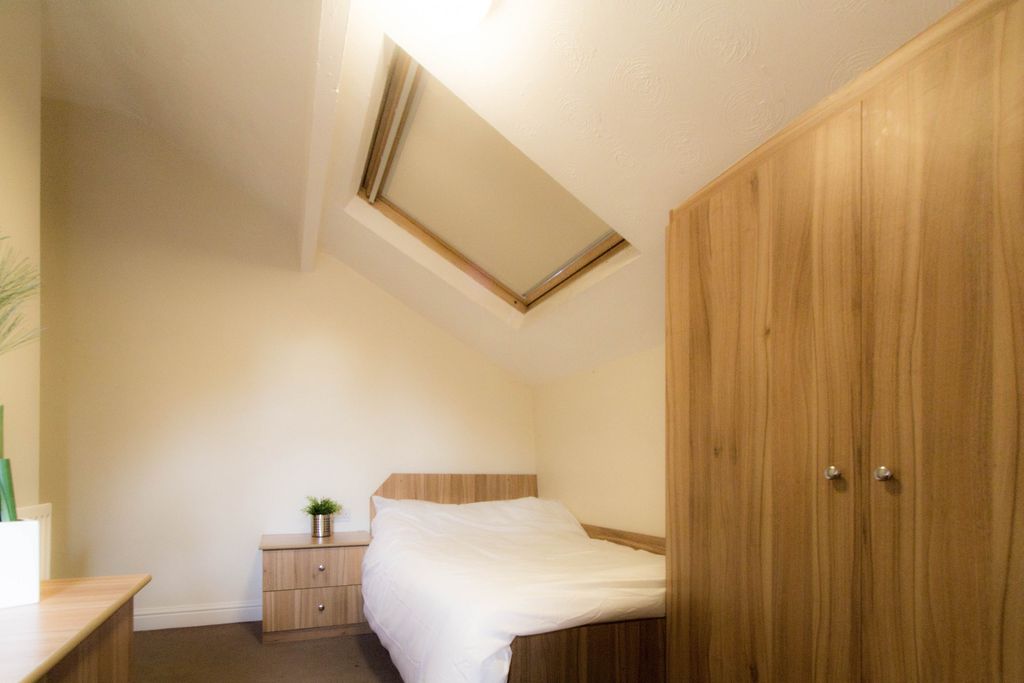 Property photo 3 of 9 Property Photo