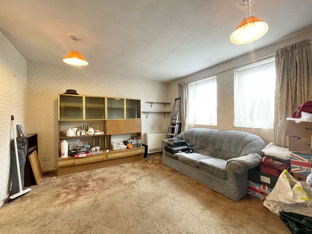 Property photo 3 of 7 Picture No. 06