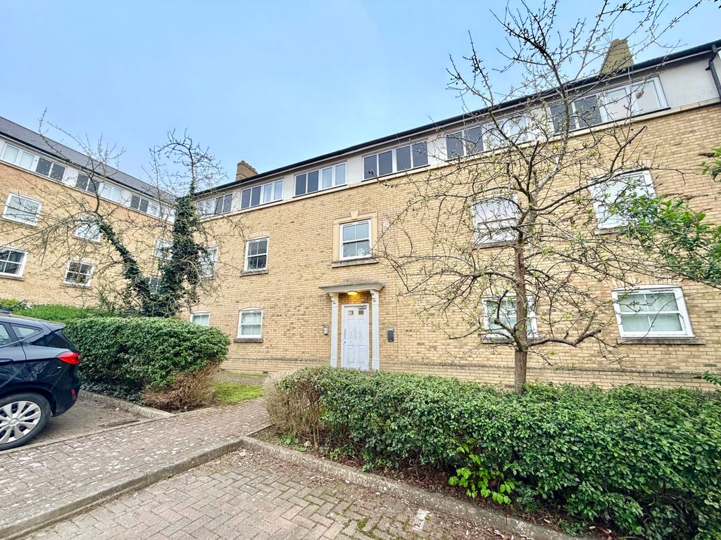 Property photo 1 of 7 External